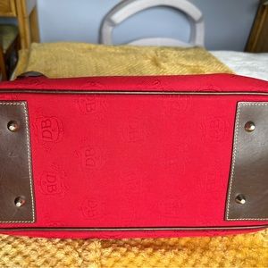 Vintage Dooney and Burke womens shoulder bag